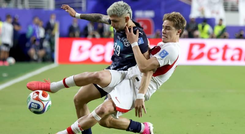 A Milli Takım'ın Dünya Kupası tarihinde yediği en erken golü Paraguay forması giyen Matias Galarza kaydetti (1:05).
